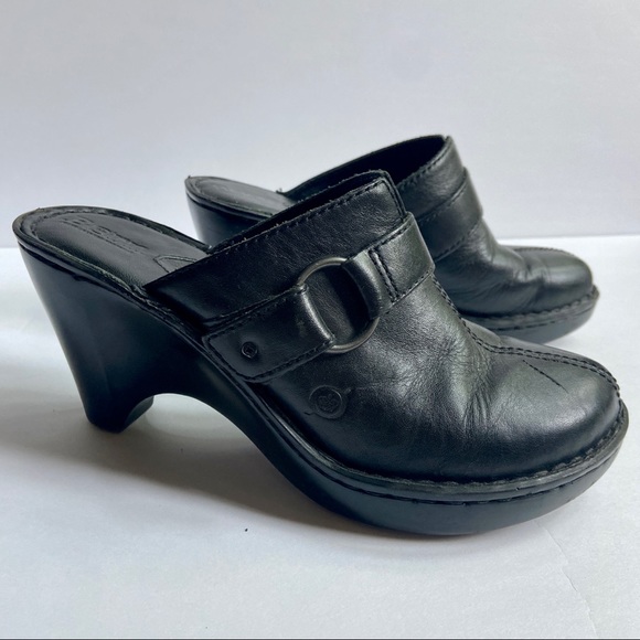 BORN BLACK HEELED LEATHER CLOGS W/ STRAP SIZE 7 - Picture 11 of 14